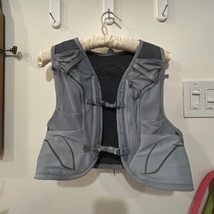 OSPREY Women's Gray Active Vest